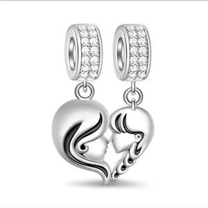 925 Sterling Silber 2 piece Mother & Daughter Silhouette cut out Heart Charm